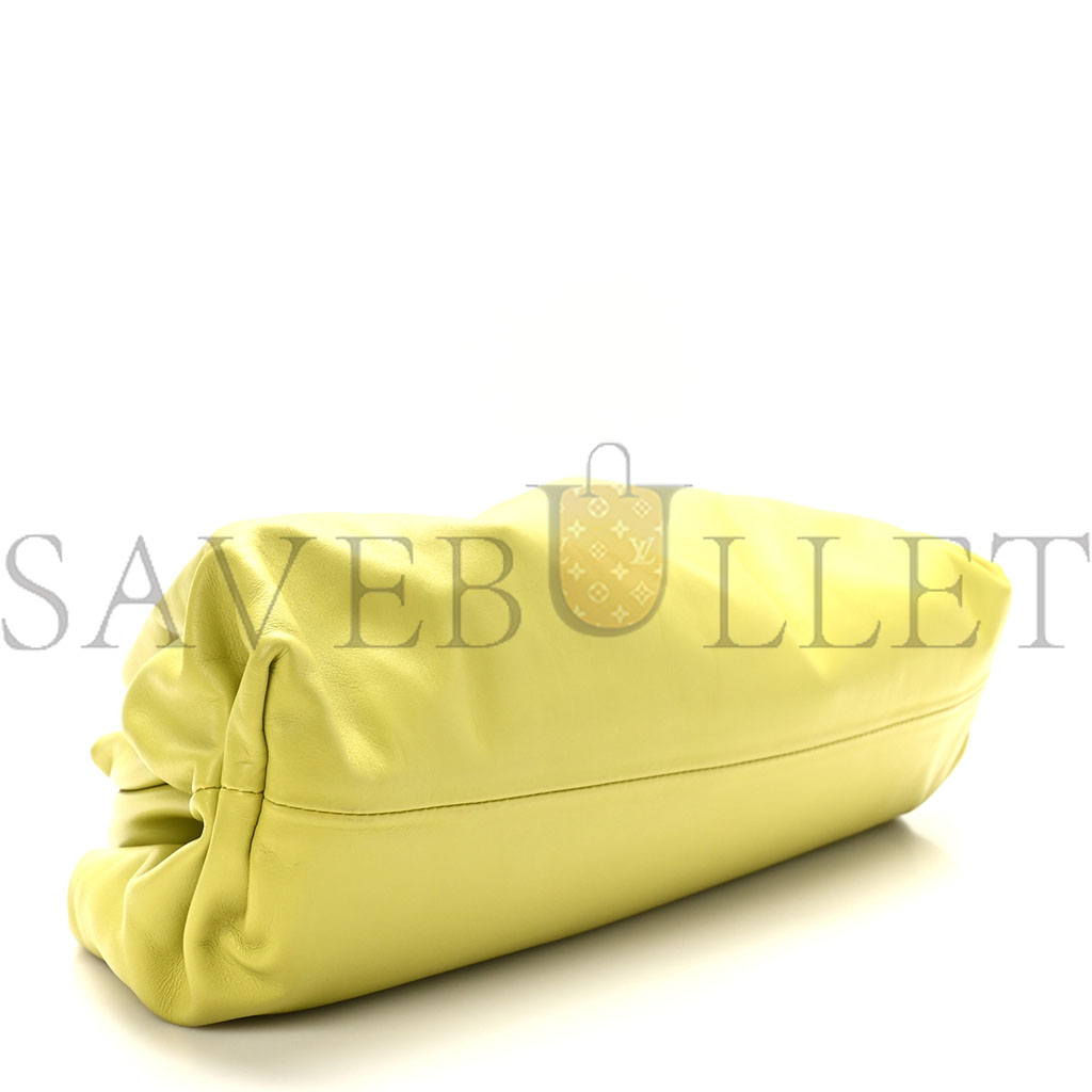 BOTTEGA VENETA SMOOTH BUTTER CALF THE POUCH OVERSIZED CLUTCH SHERBERT (38*24*8cm) BOTTEGA VENETA SMOOTH BUTTER CALF THE POUCH OVERSIZED CLUTCH SHERBERT (38*24*8cm)